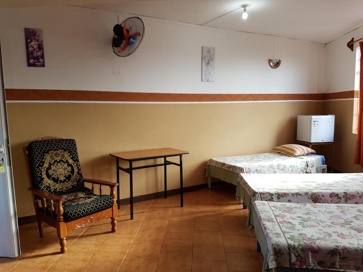 Sikamifer Hotel Quatre Bornes Esterno foto