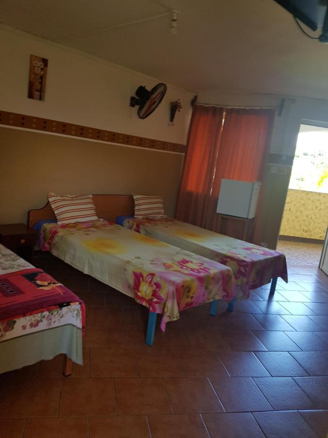 Sikamifer Hotel Quatre Bornes Esterno foto